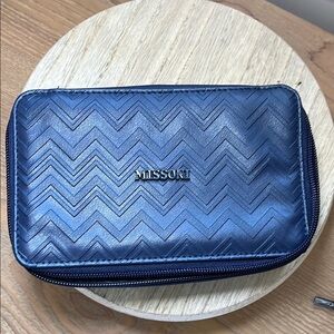Missoni Exclusive Delta One Travel Case Navy Blue Wave Design‎ Zippered Mini